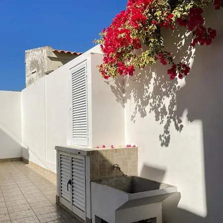 Santa Clara * Πόντα Ντελγκάντα