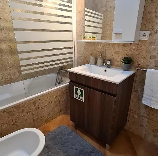 Santa Clara * Πόντα Ντελγκάντα