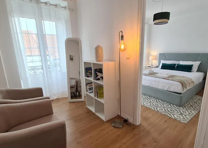 Santa Clara * Πόντα Ντελγκάντα