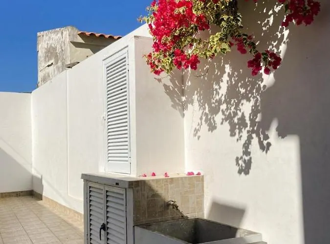 Santa Clara * Πόντα Ντελγκάντα